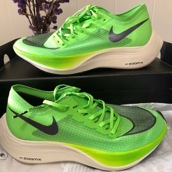 nike zoomx vaporfly next size 7.5